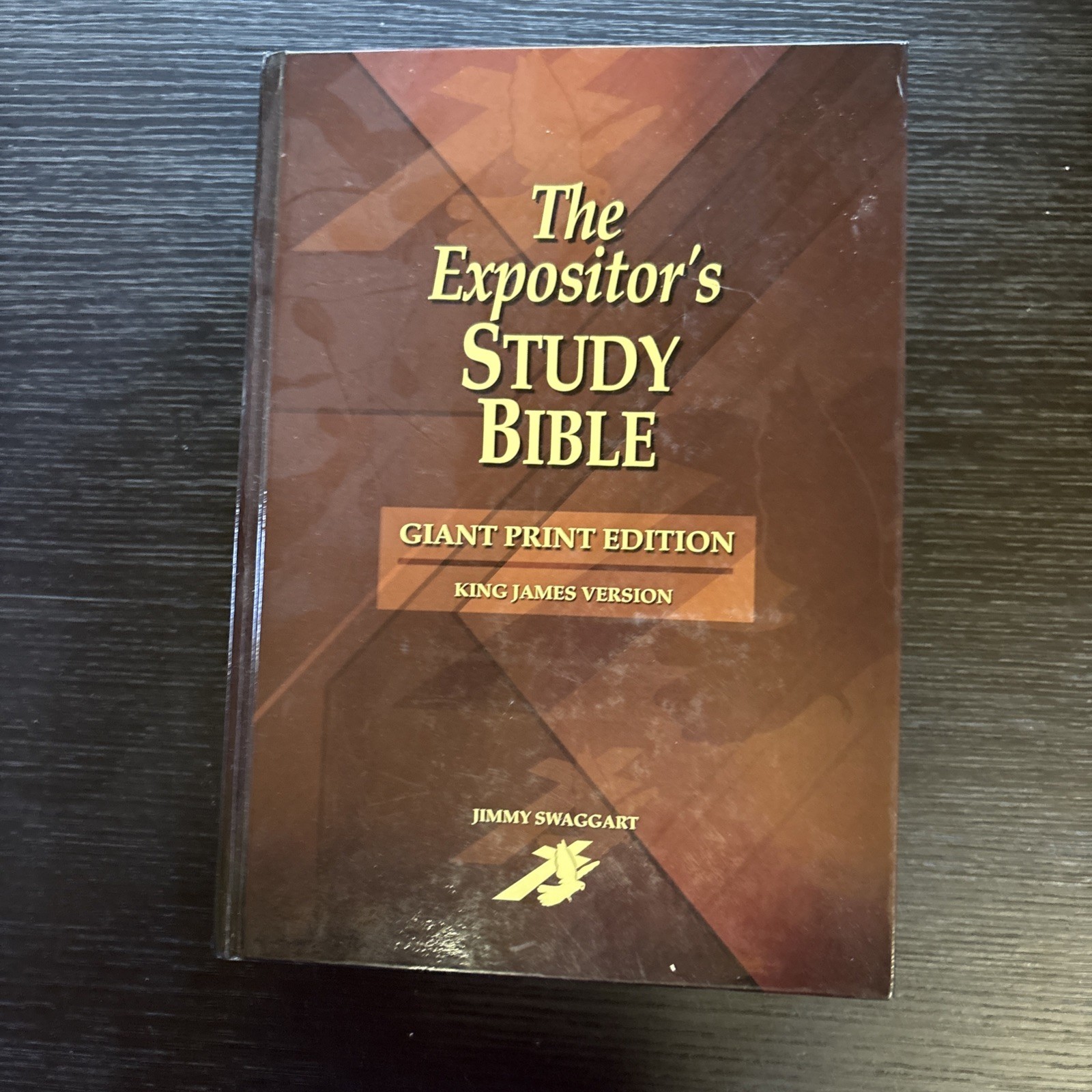 The Expositor’s Study Bible – Giant Print by Jimmy Swaggart Very Good Red Letter