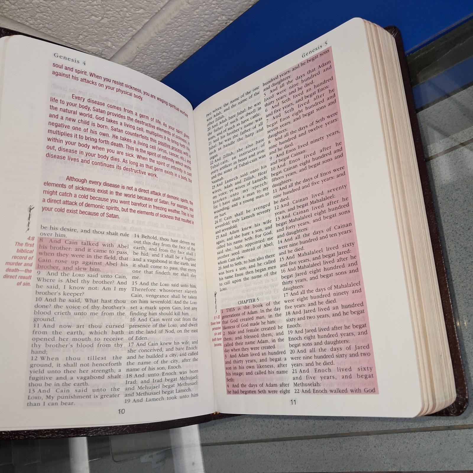 THE HEALING BIBLE MORRIS CERULLO HOLY BIBLE KING JAMES VERSION KJV TEXT 2009