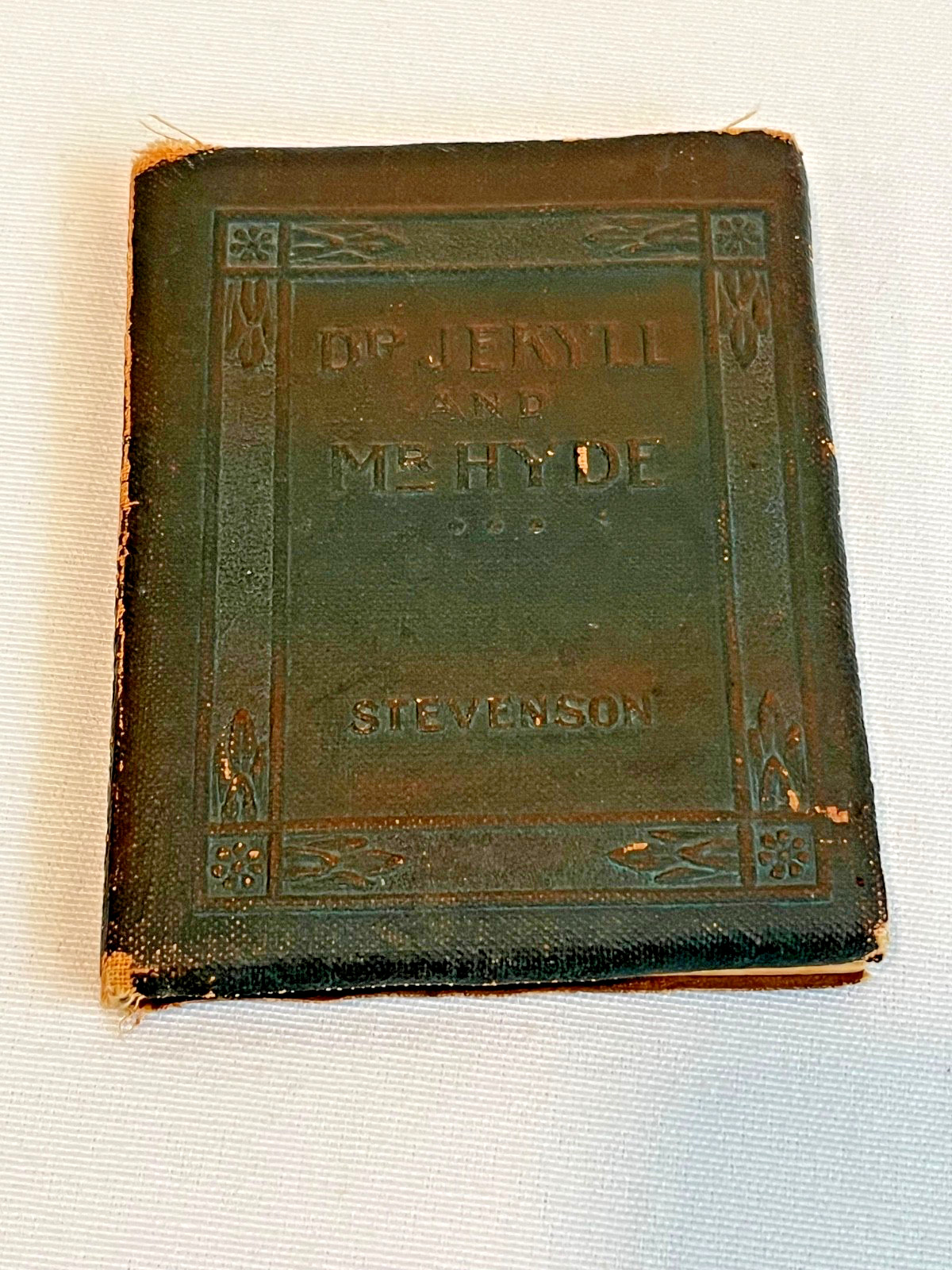Little Leather Library Redcroft Green Dr Jekyll and Mr Hyde Book Stevenson 1920s