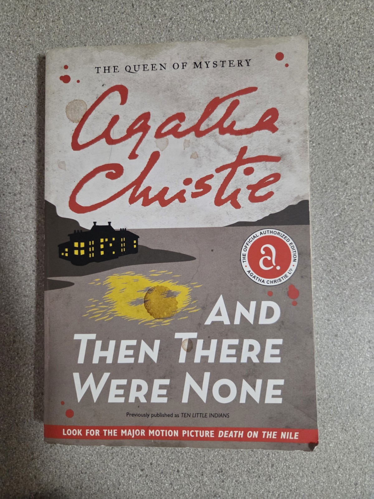 Agatha Christie. 6 Books. 1 Is An Omnibus- 14 Stories. 19 Stories In Total. PB
