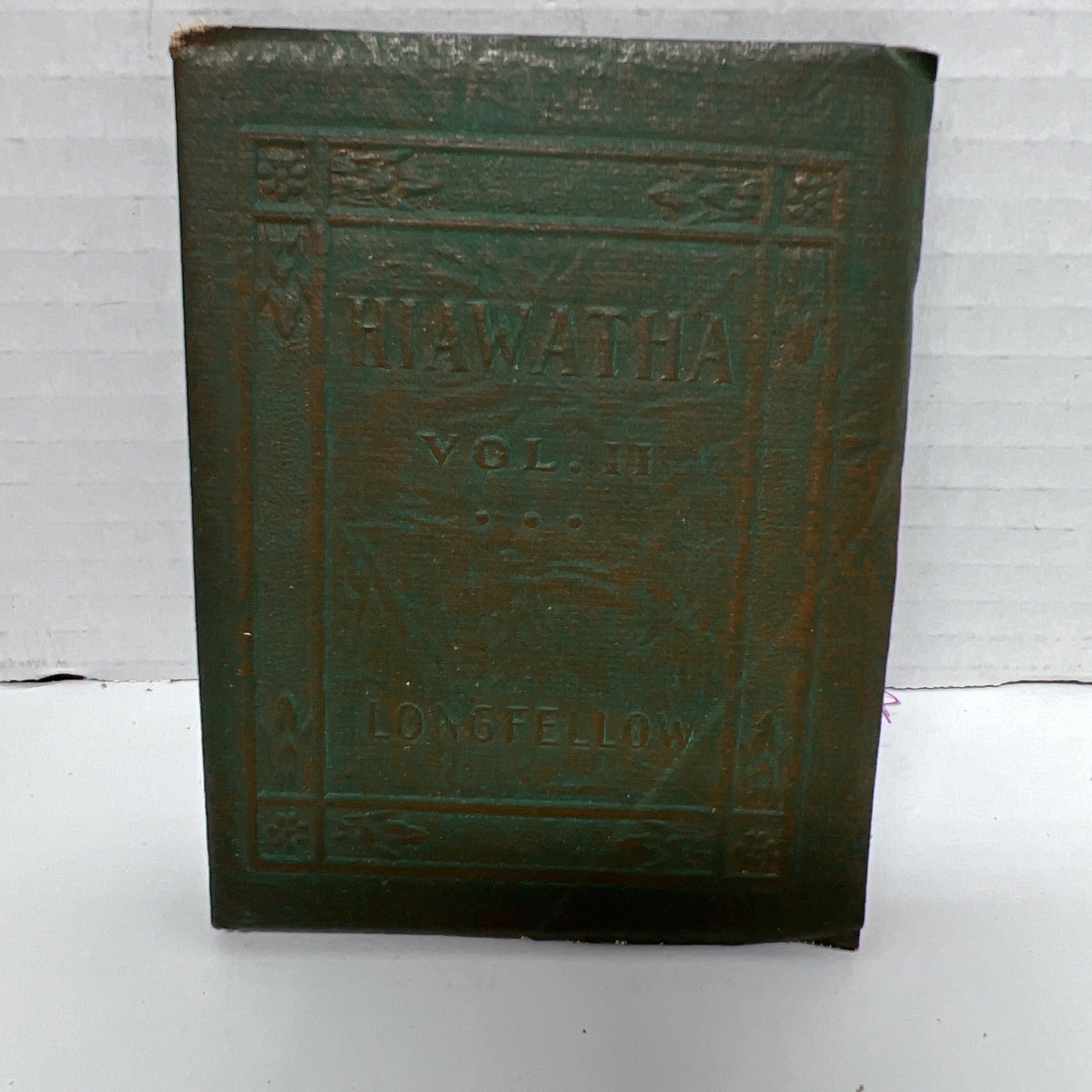 Antique HIAWATHA Little Leather Library Book Longfellow #2 Green 1916-23