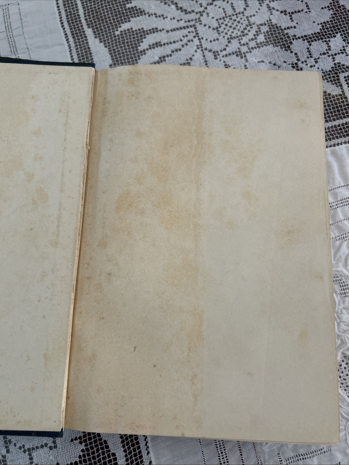 Modern Newspaper Chinese HC/DJ 1939 J.J. BRANDT GOOD CONDITION RARE!