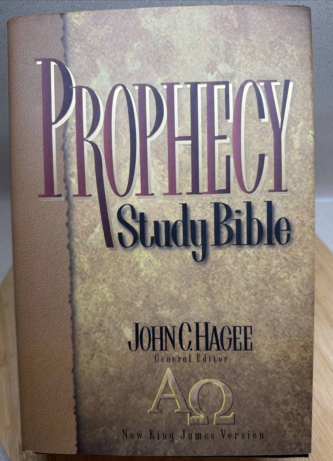 Prophecy Study Bible (New King James Version) John Hagee Editor