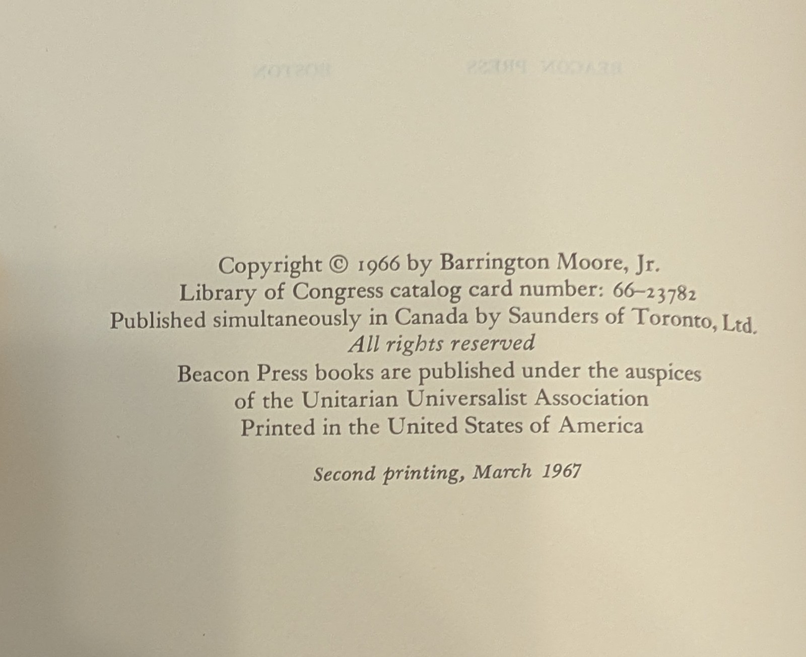 Moore Social Origins of Dictatorship & Democracy. Beacon HC/DJ Political Theory