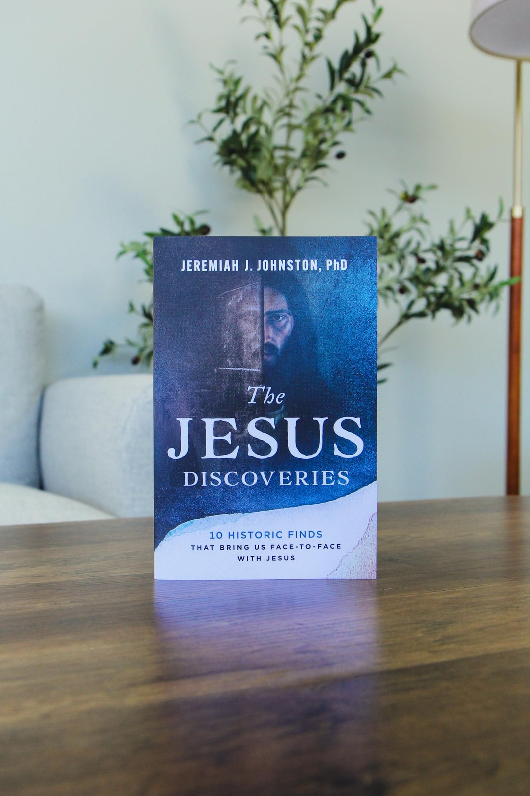 The Jesus Discoveries: 10 Historic Finds That Bring Us Face-to-Face with Jesus