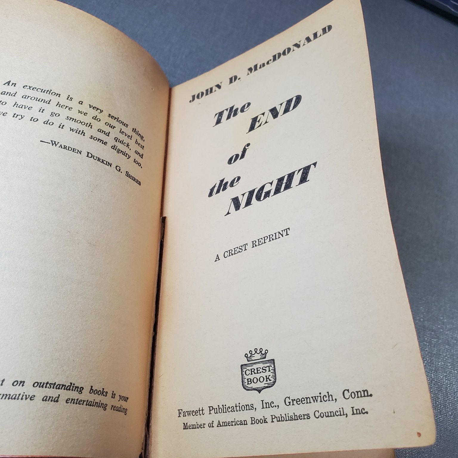 The End of the Night John D. MacDonald 1961 Crest Book Suspense Thriller