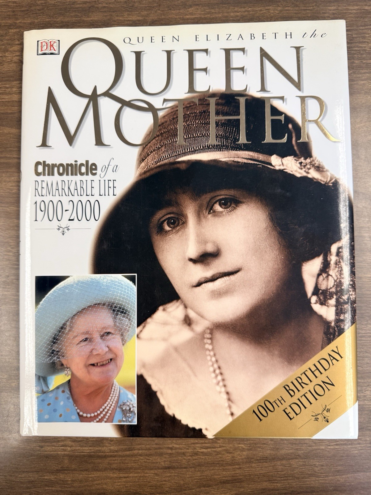 Queen Elizabeth Queen Mother Chronicle Remarkable Life 100th Birthday HC Book