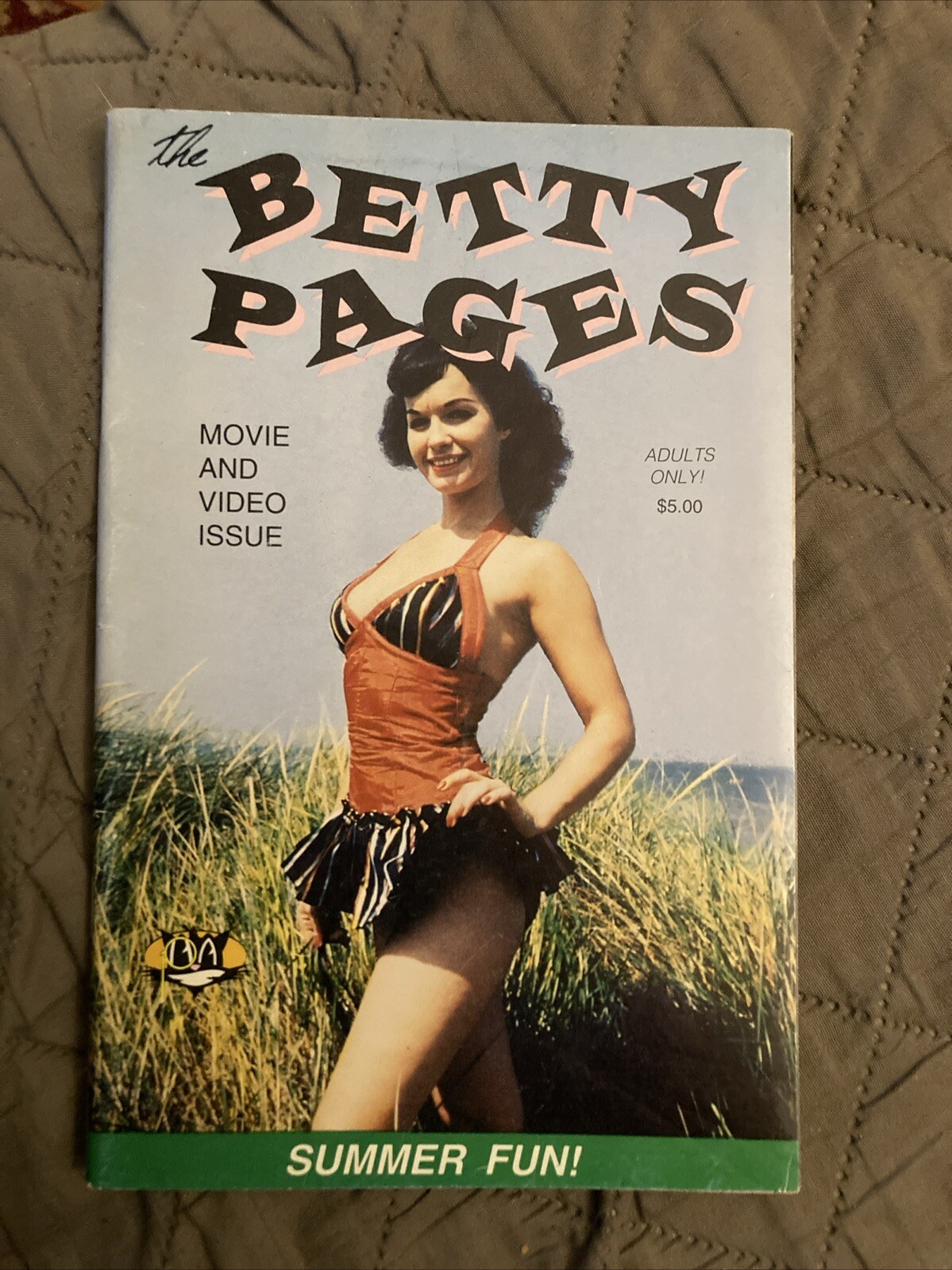 The Betty Pages 8, 1992, Betty Page PinUp gga digest Mag, NF