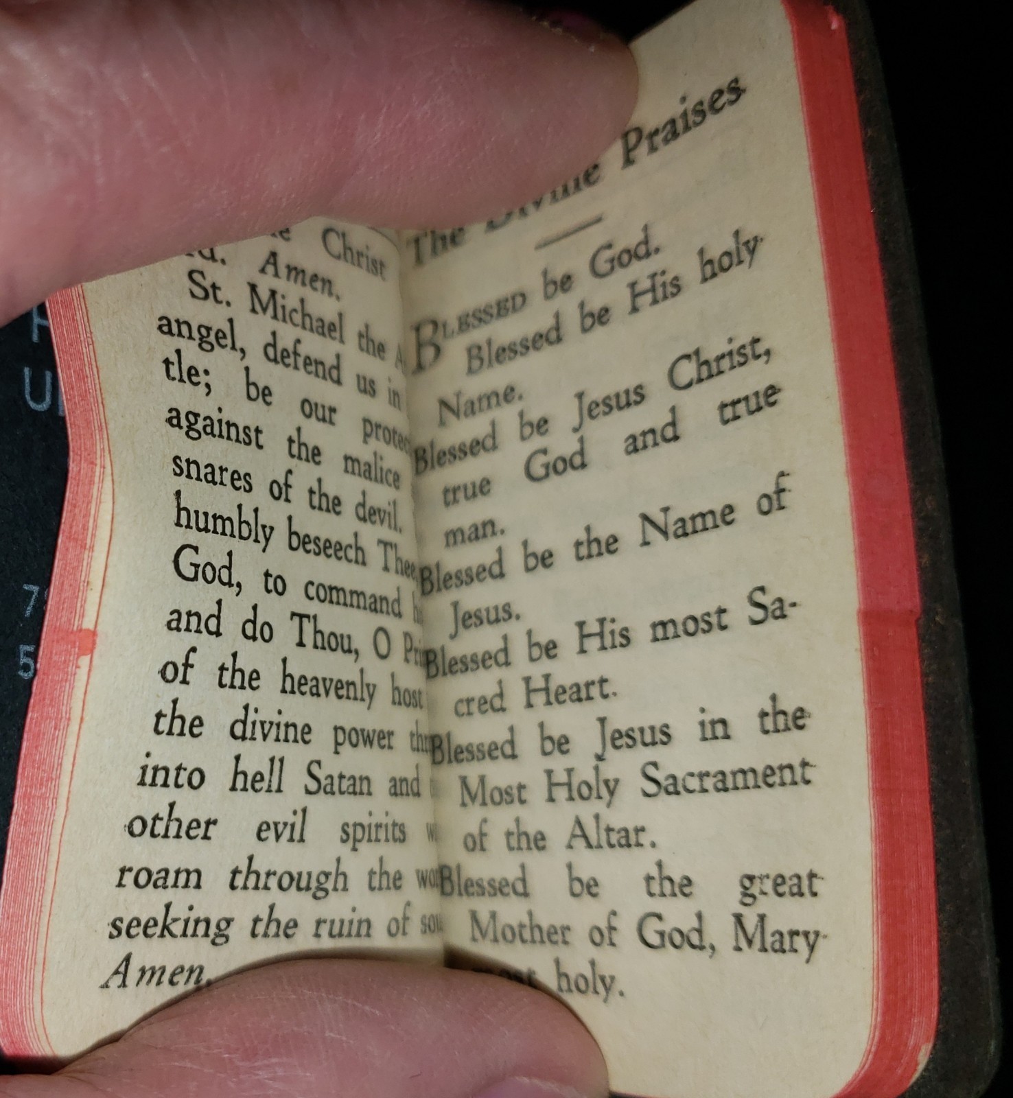 Vintage 1930s Miniature Hardcover Thumb Bible Hoffmeister Undertaking St Louis