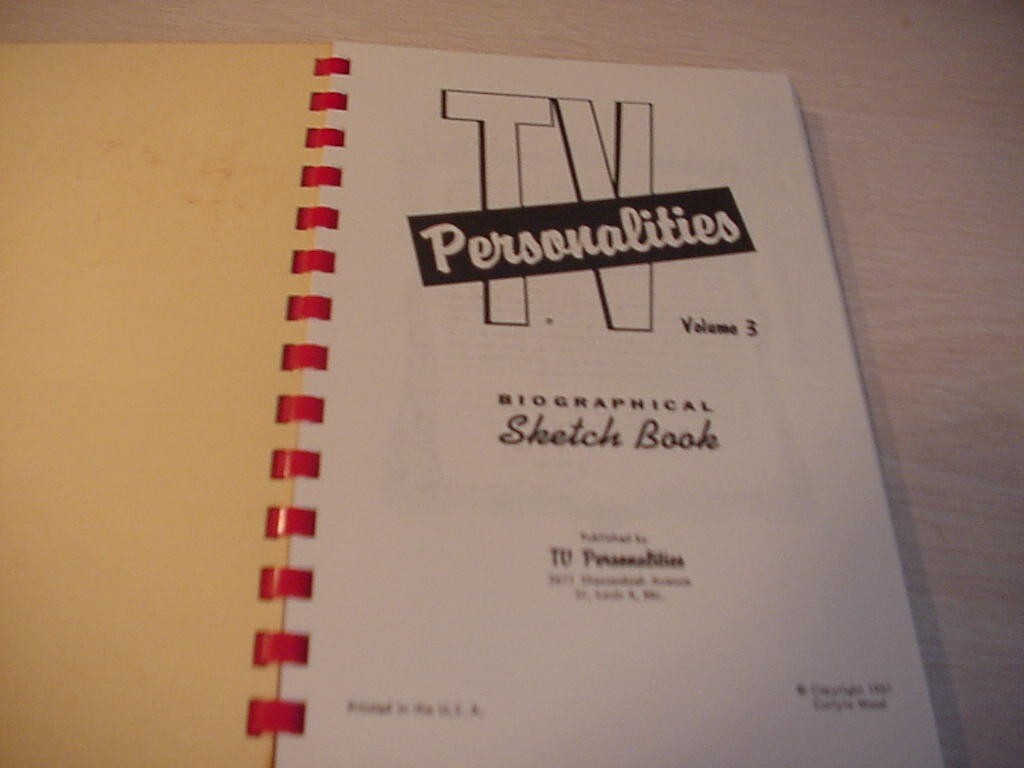 1957 TV PERSONALITIES BIOGRAPHICAL SKETCH BOOK 158 PAGES HIGH GRADE