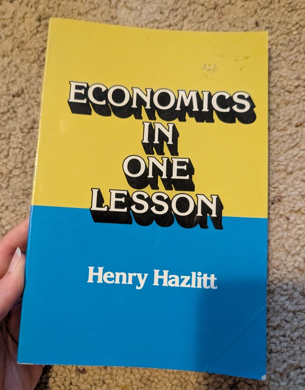 Economics in One Lesson, Henry Hazlitt, 1979 PB