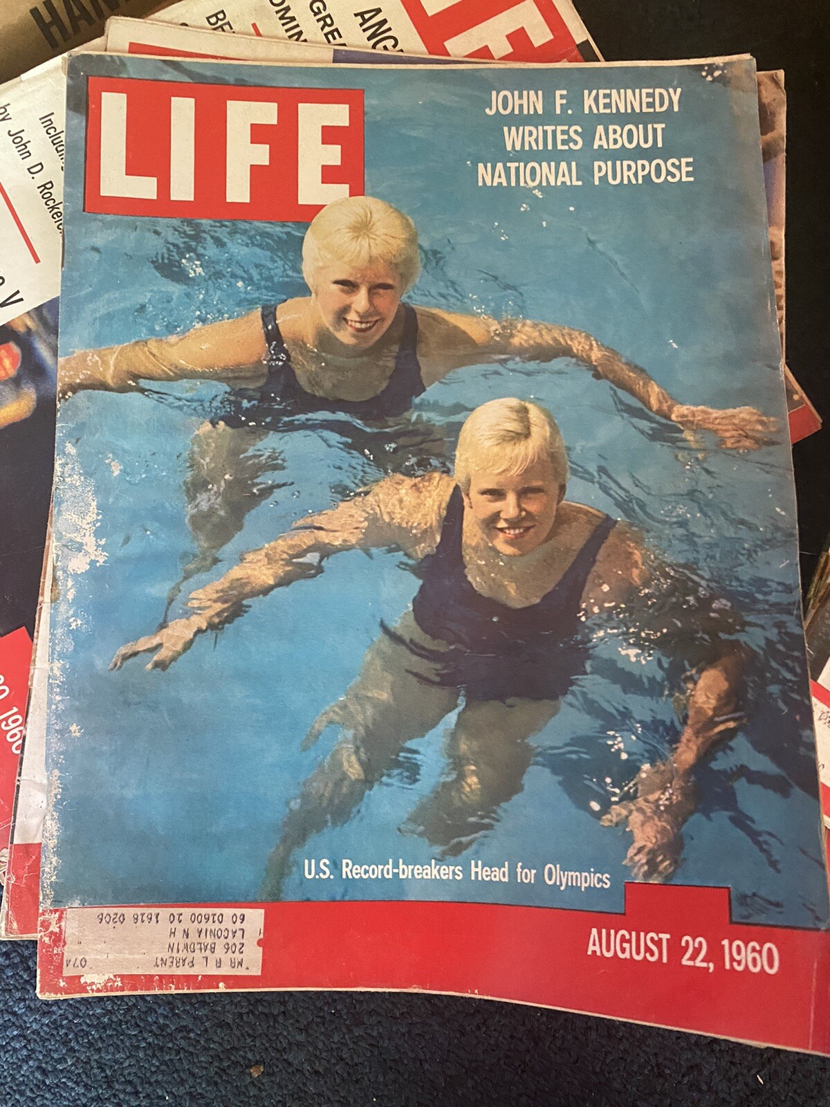 VTG LIFE Magazine:  Random Lot of 10 Magazines from 60s – early 1970s Sale!