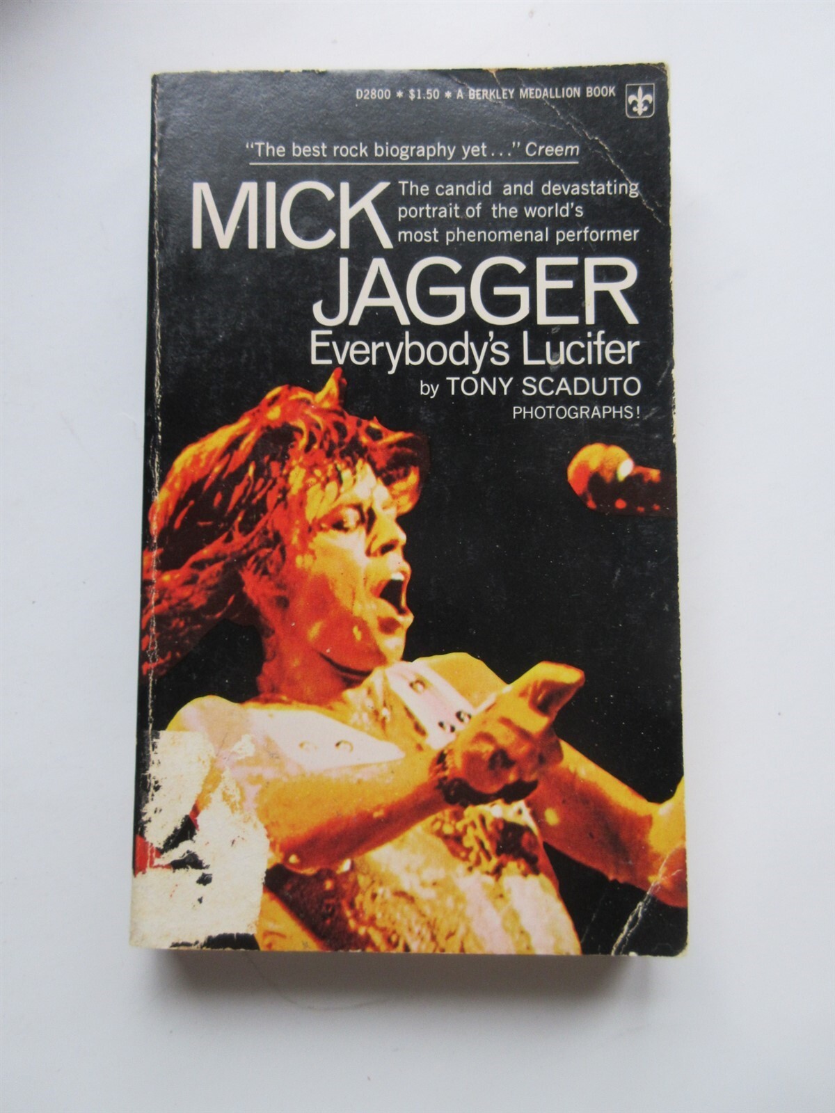 Mick Jagger Everybody’s Lucifer by Tony Scaduto 1974 290 pages 16 pg of photos