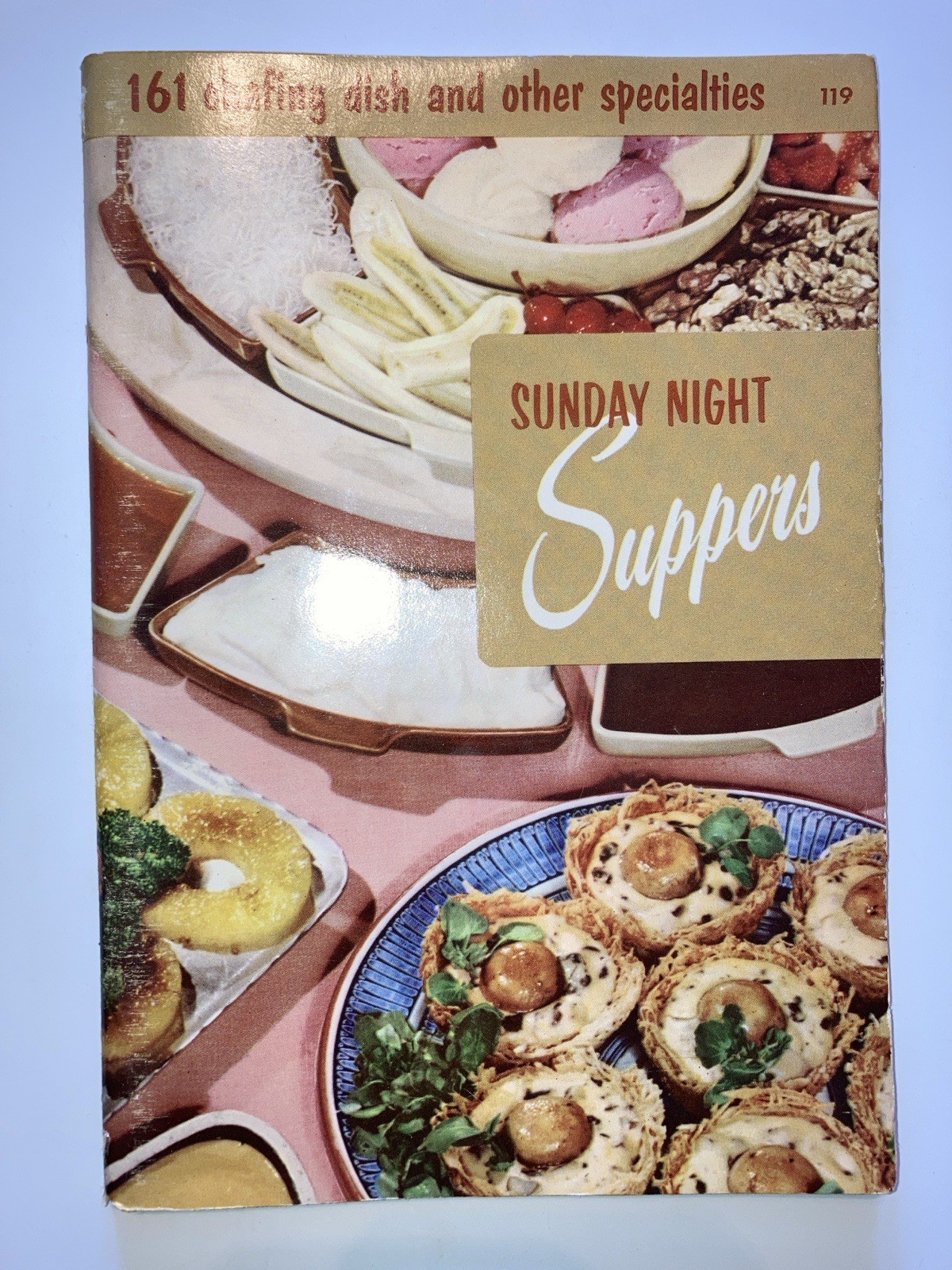 Sunday Night Suppers Cookbook 1956 Culinary Arts Institute